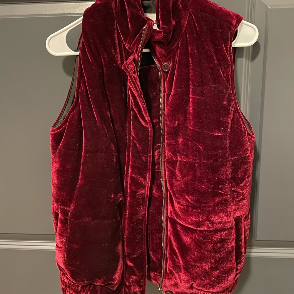 BB Dakota velvet vest size xs
